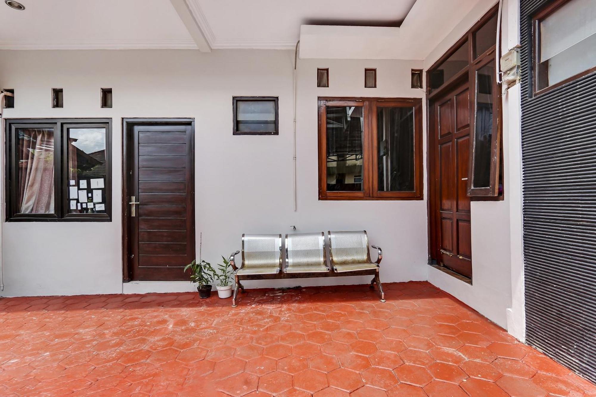 Oyo 91082 Nathania Exclusive Sleman  Esterno foto